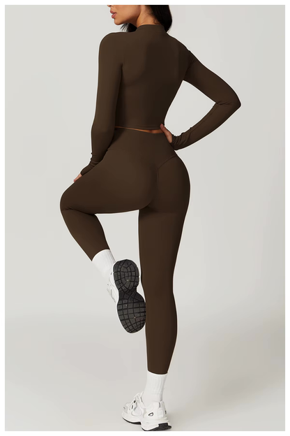 NYRA | Naadloze Sportset met Sculptende Pasvorm en Ademend Comfort 8