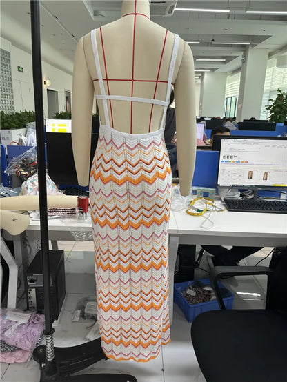 ZARELLA | Bohemian slip dress met open rug en golvend patroon