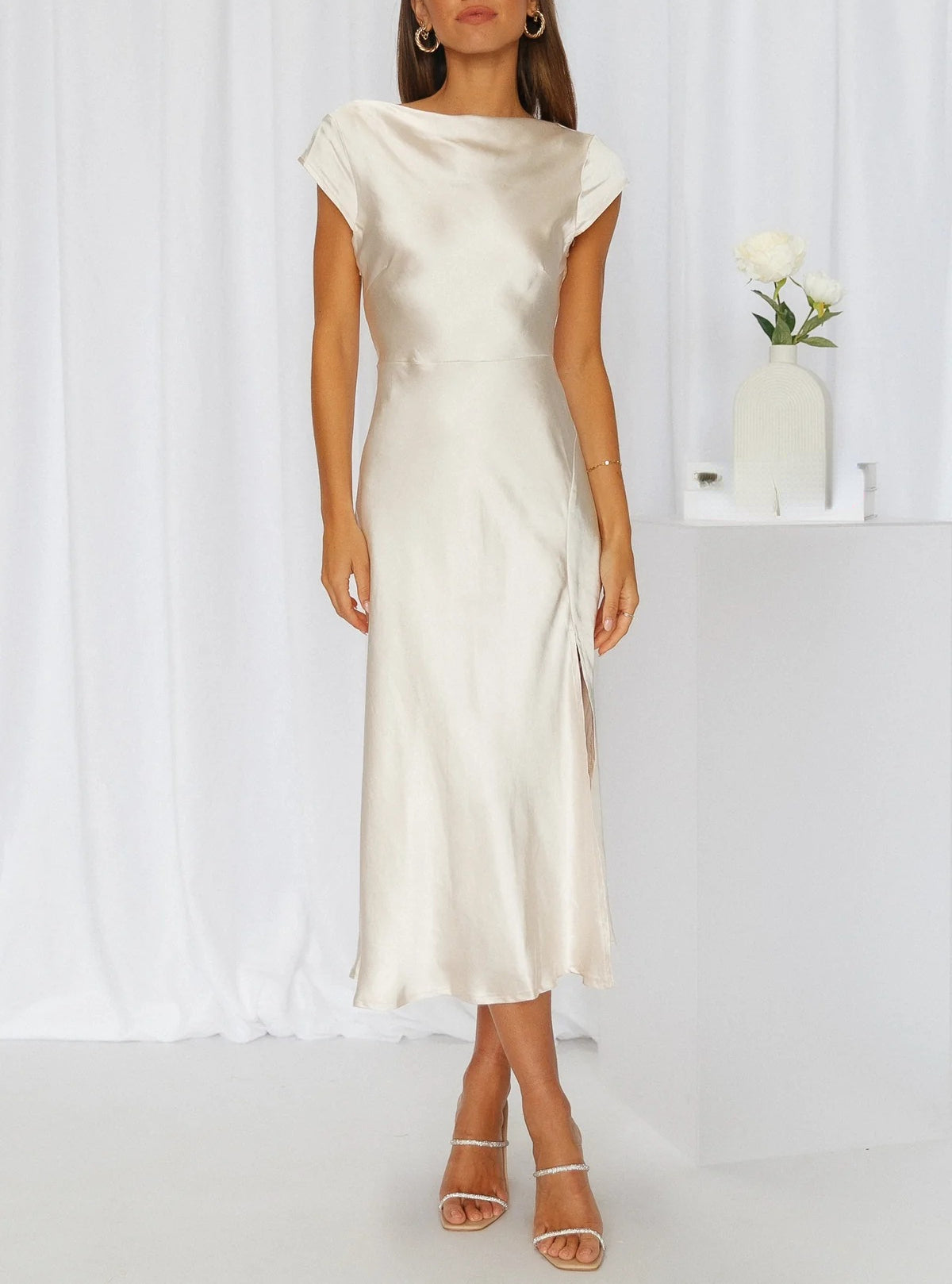 SORAYA | Bruiloftsjurk met Elegante Glans 2