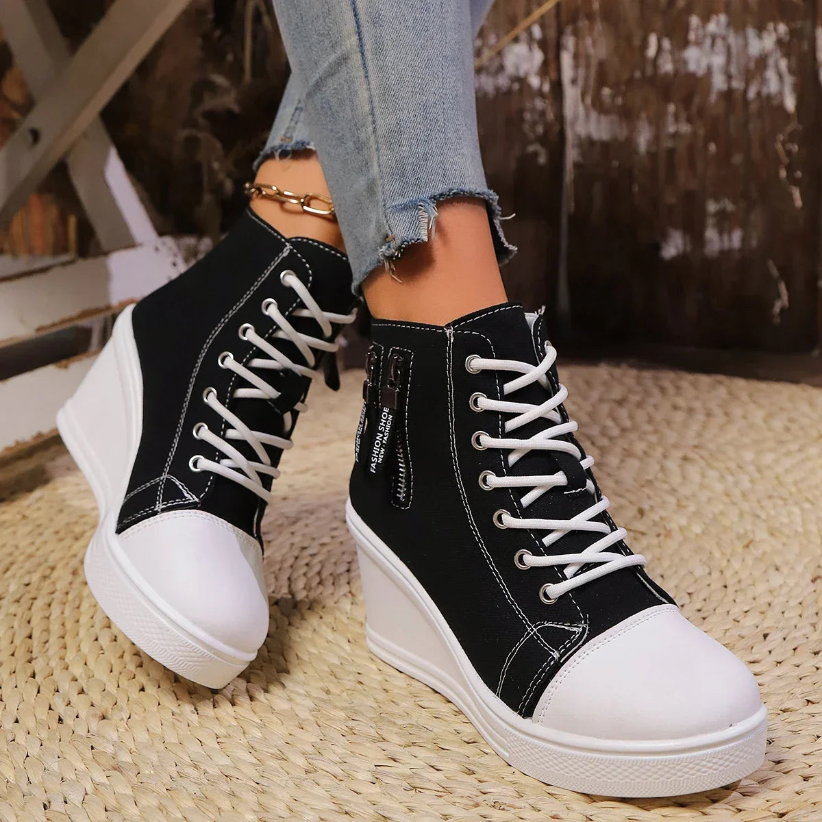 LYZANE | Elegant wedge sneaker met ritssluiting en verborgen hak