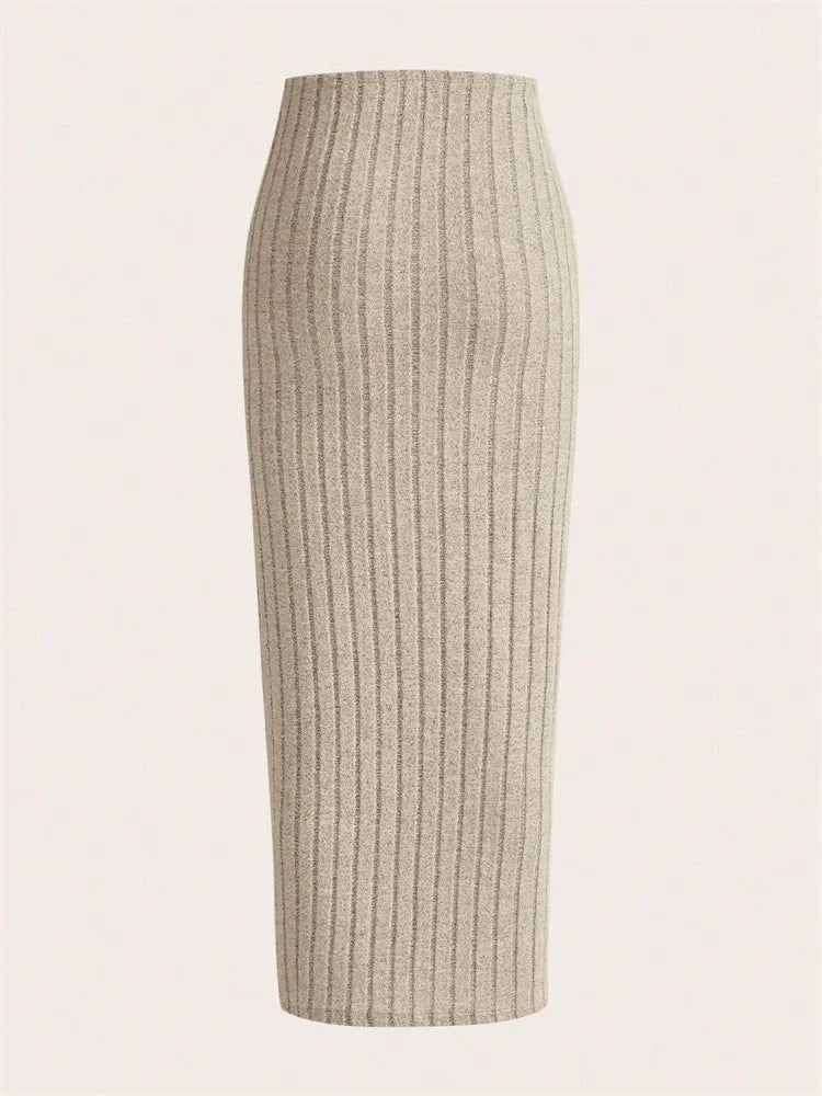 SYRENE | Ribgebreide midi kokerrok met hoge taille