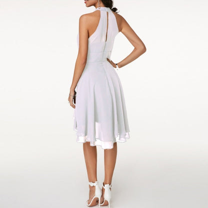 Maréline | Halter Midi-Jurk met High-Low Zoom en Aansluitende Pasvorm