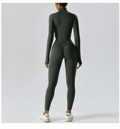 NYRA | Naadloze Sportset met Sculptende Pasvorm en Ademend Comfort