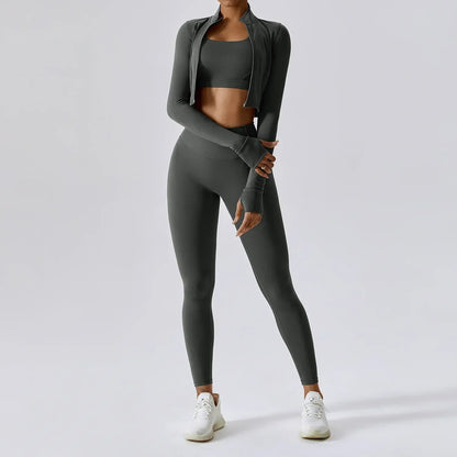NYRA | Naadloze Sportset met Sculptende Pasvorm en Ademend Comfort