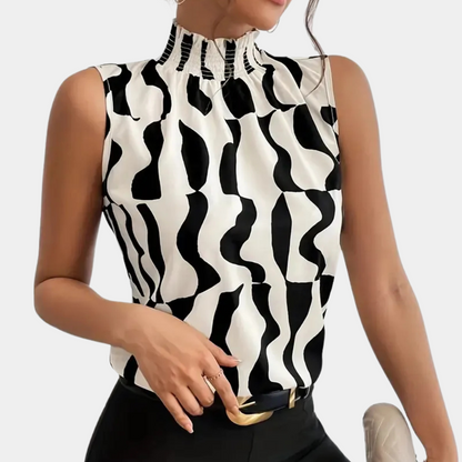 AMARISE | Geraffineerd T-shirt met Hoge Halslijn