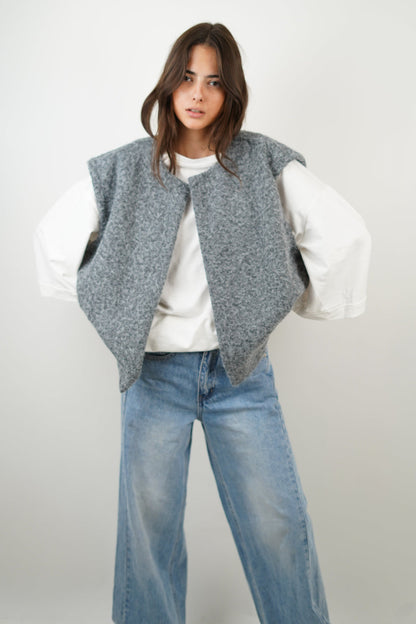 YANELA | Luxe Mohair Vest 7
