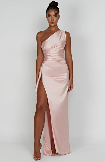 IRINA | Satijnen One-Shoulder Splitjurk voor Speciale Gelegenheden