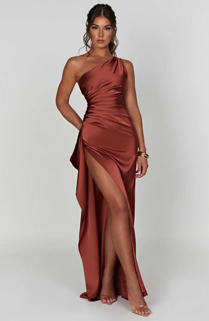IRINA | Satijnen One-Shoulder Splitjurk voor Speciale Gelegenheden