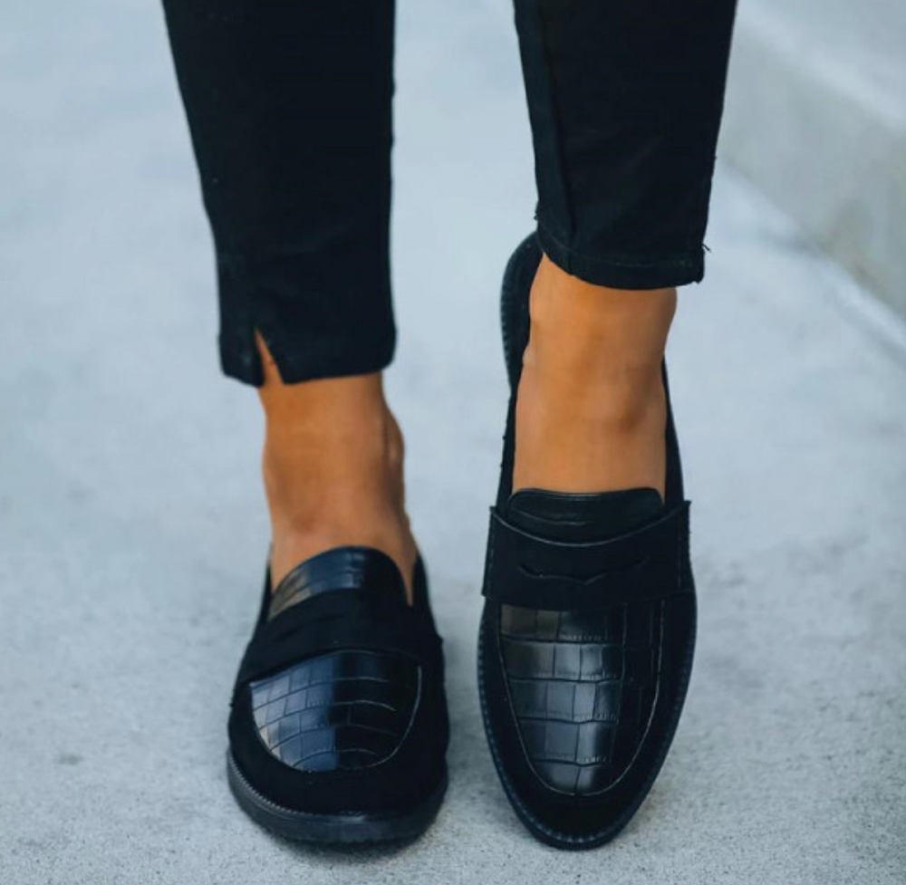 CALISTA | Klassieke leren loafers met ronde neus