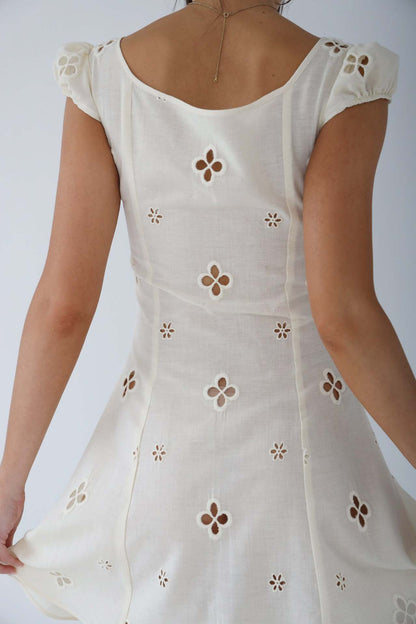Isabella - Vintage Geborduurde Fishtail Midi-jurk | Romantisch, Elegant & Ademend