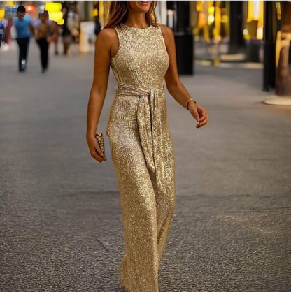 Serenna | Verleidelijke Glitter Jumpsuit met Open Rug en Schouders