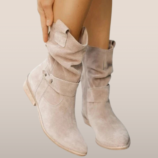 Veloura | Enkellaarsjes met Suède Look en Slouchy Schacht
