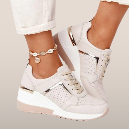 Selvona | Sneakers met Sleehak en Metallic Accenten
