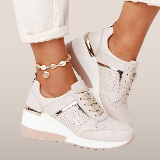 Selvona | Sneakers met Sleehak en Metallic Accenten