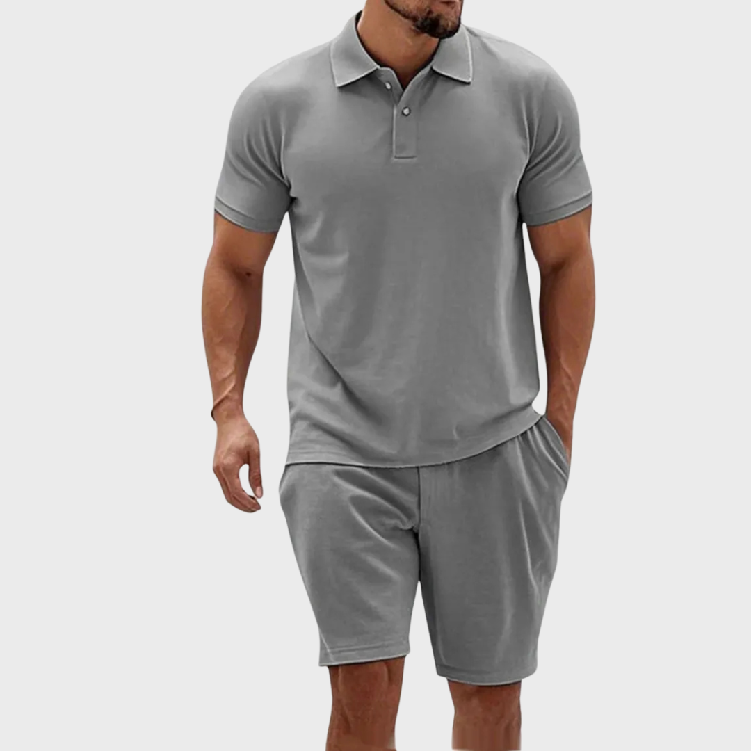 Beige heren polo & shorts set – minimalistische zomerset met relaxte uitstraling