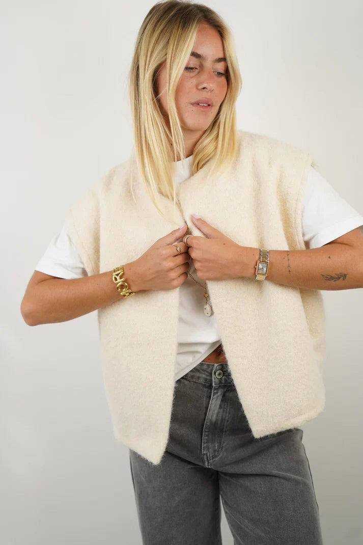 YANELA | Luxe Mohair Vest