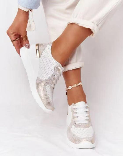 Selvona | Sneakers met Sleehak en Metallic Accenten